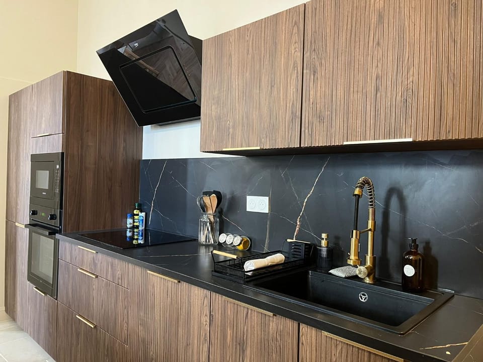 oven, kitchen