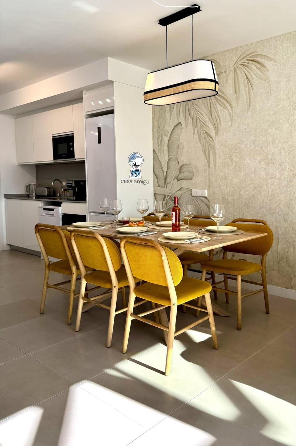 Dining area, kitchen