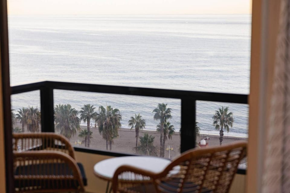 Precioso apartamento con vistas infinitas al mar Apartment in Benalmadena