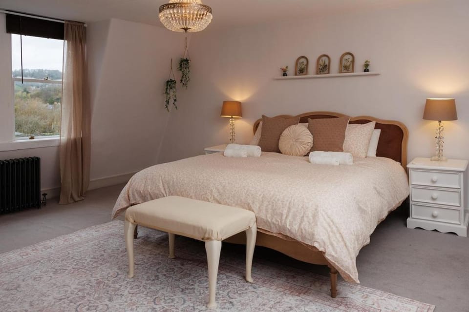 Georgian Gem Penthouse in Bath Apartment in Bath