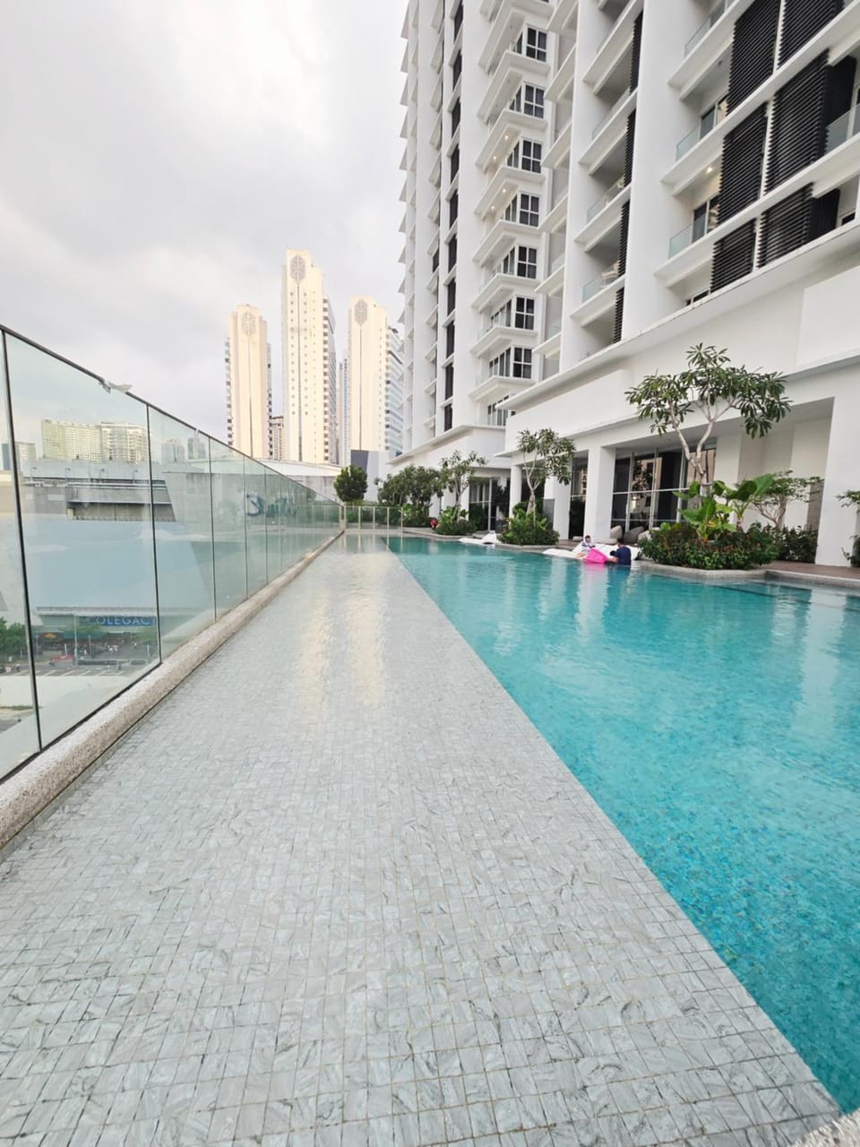 Pool view, Swimming pool