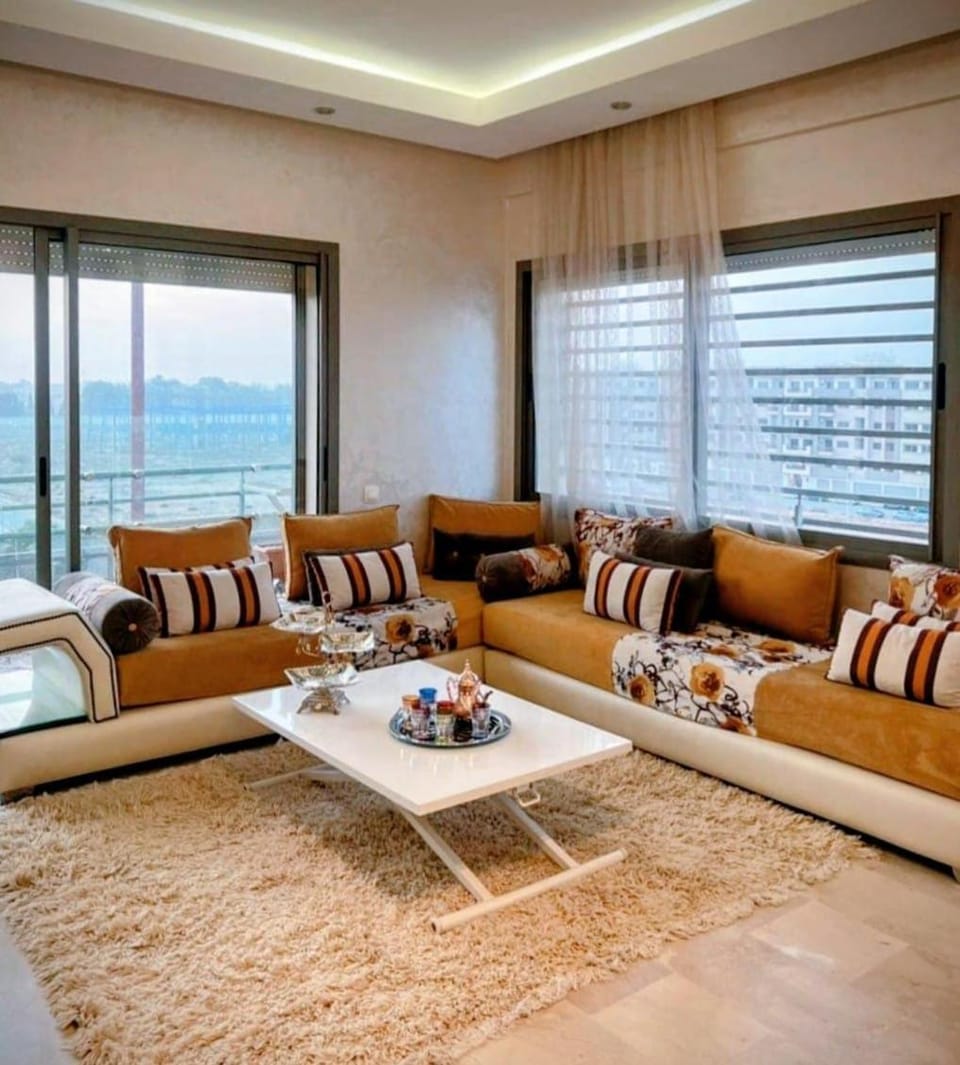 Moroccan Sunset - Charming 3BR near Airport Med 5 Apartment in Casablanca-Settat
