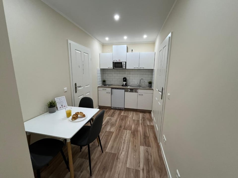 Live-In Room 5 - Klimatisiert - Coffee for free - Vacation rental in Rhineland-Palatinate