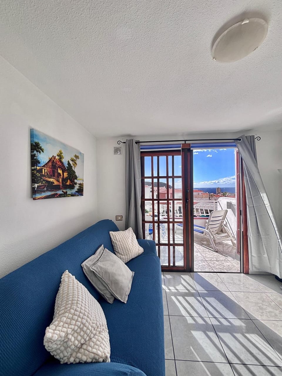 Living room, Sea view