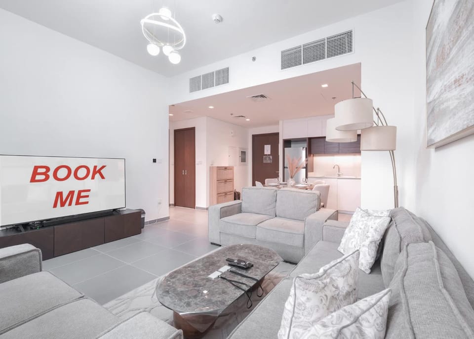 Free housekeeping visits during your stay - StayShort - Modern Apartment Sleeps Two Dubai Creek Views Apartment in Dubai