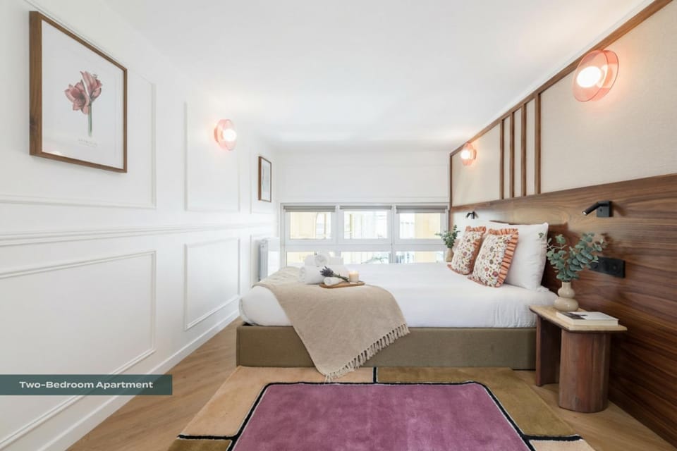 PoeticStay - Grands Boulevards - Panorama Apartment in Paris