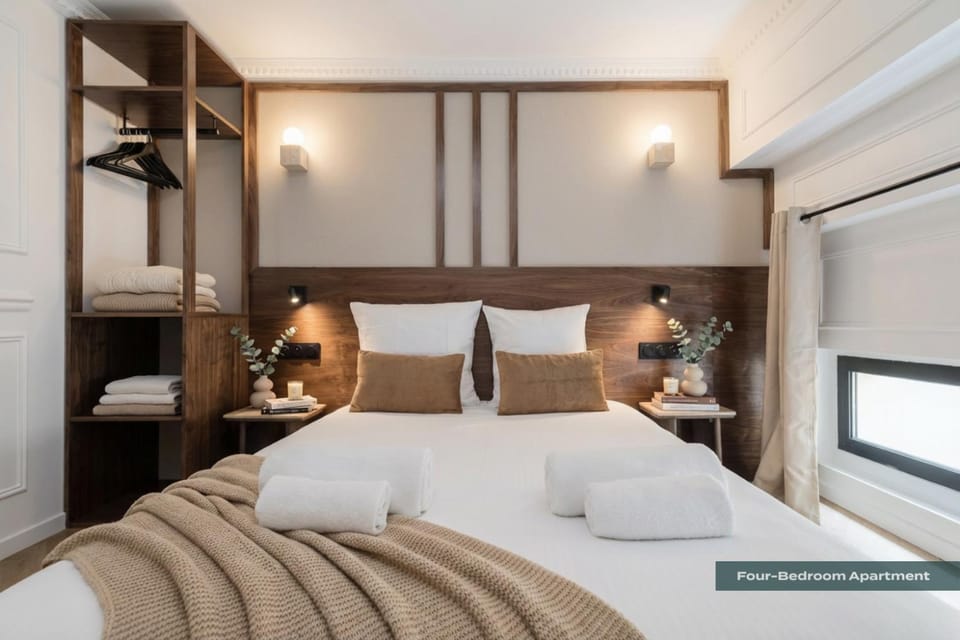 PoeticStay - Grands Boulevards - Panorama Apartment in Paris