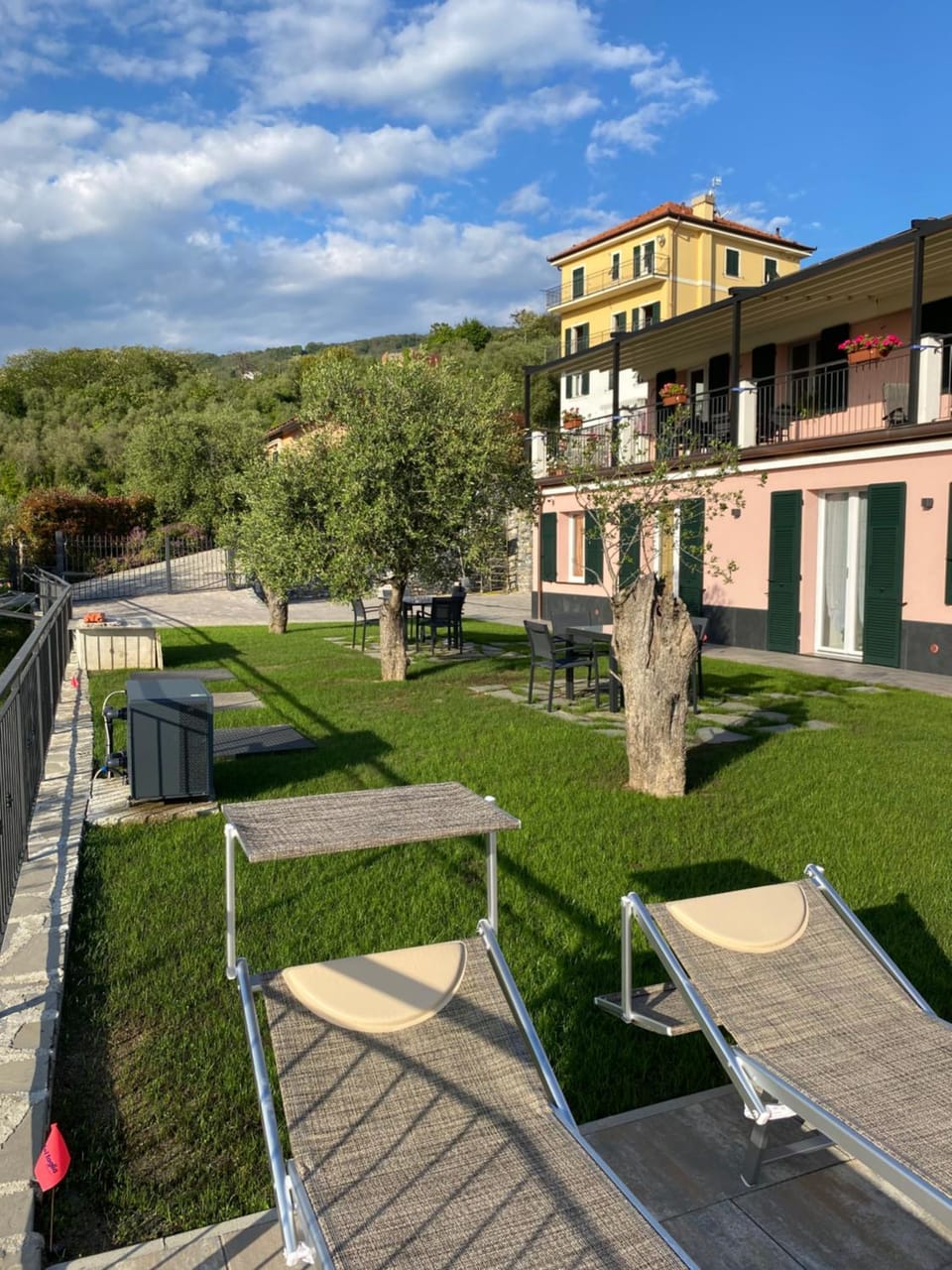 Villa swimming pool Ca'Du'Ma' Portofino view ovest Apartment in Lavagna