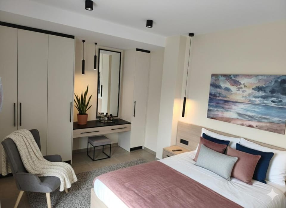 Bed, Photo of the whole room, Bedroom, wardrobe