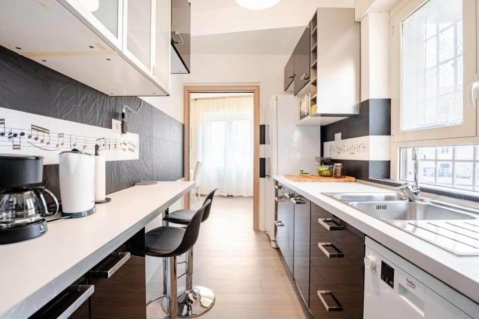 Kitchen or kitchenette, Dining area, dishwasher, oven, stove, toaster