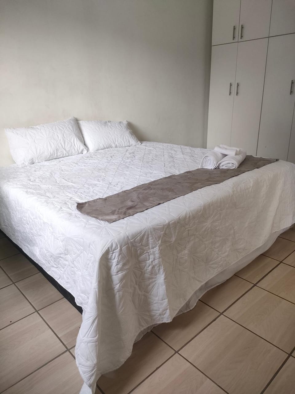 DH Guest House Apartment in Durban