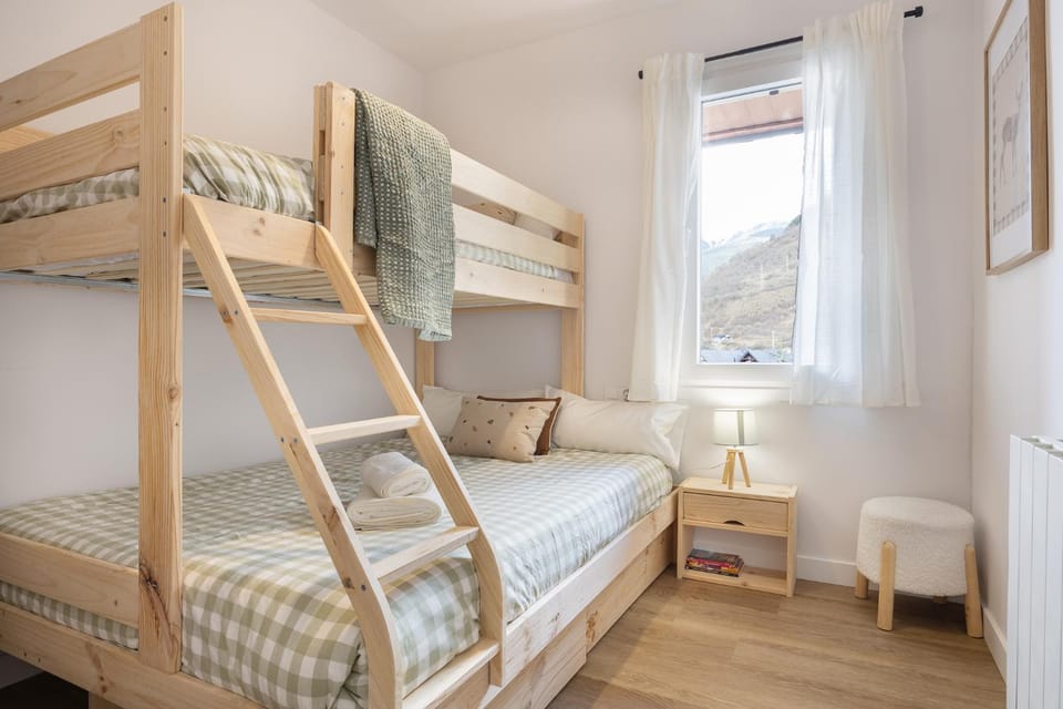 bunk bed