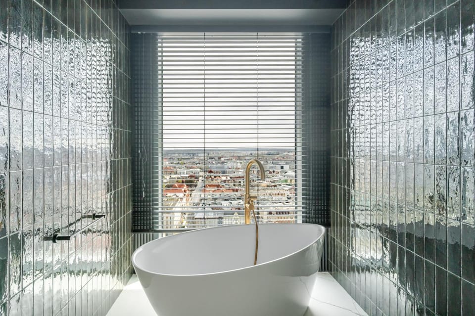 Bathroom, Bath