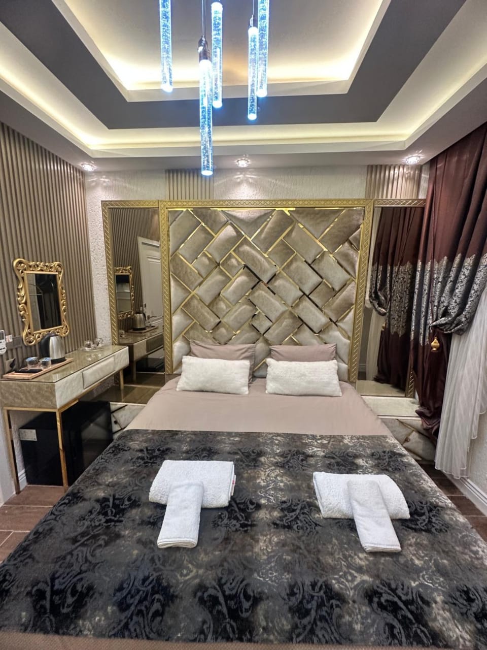Bed, Coffee/tea facilities, towels