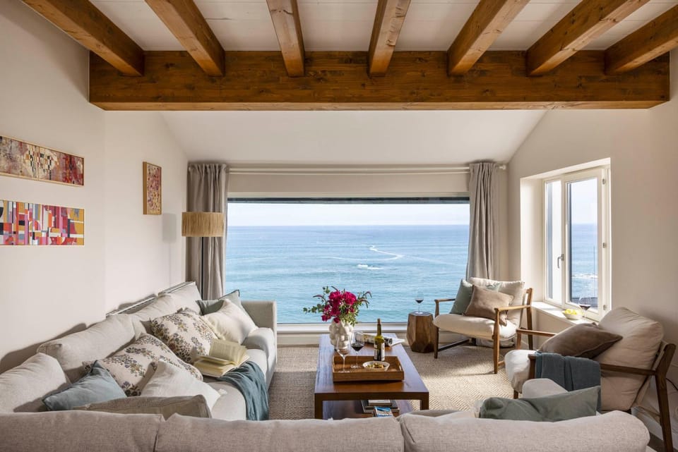 Living room, Sea view, internet
