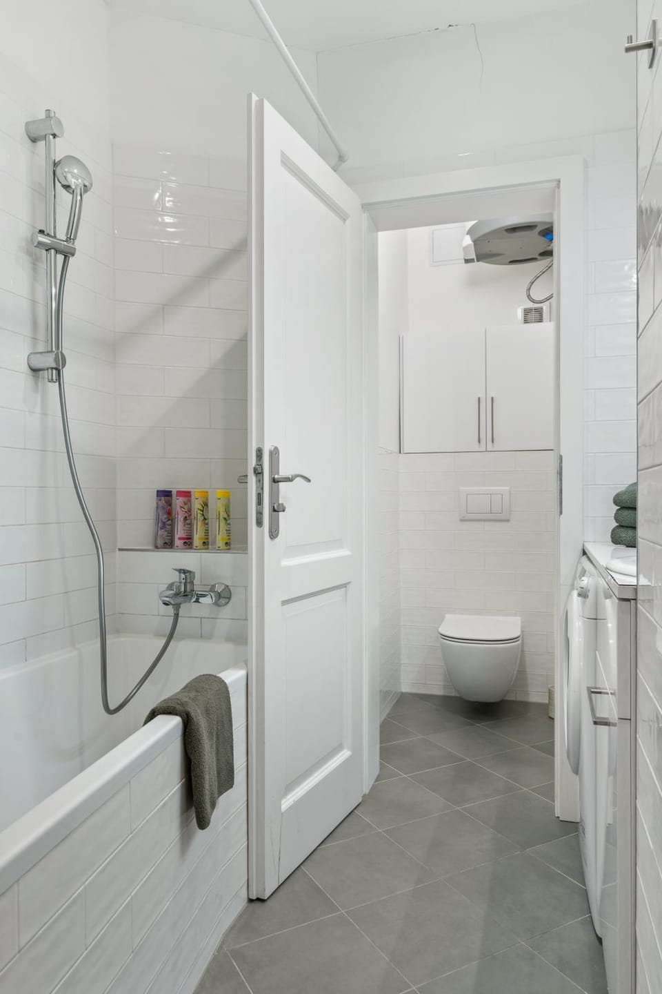 Shower, Toilet, Bathroom, Bath, towels