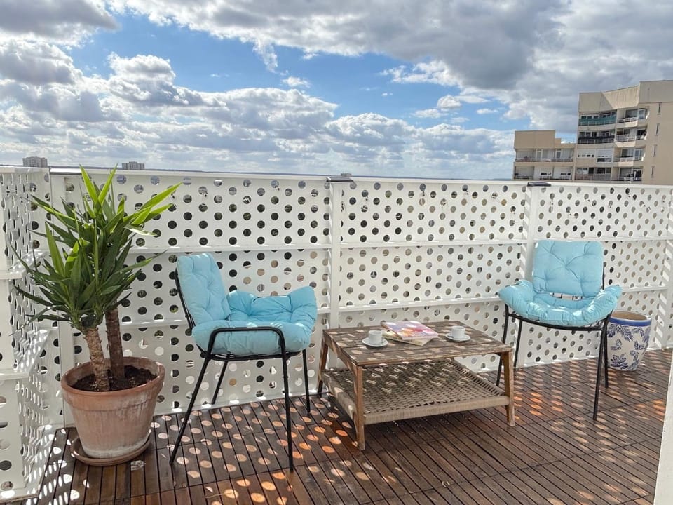 Patio, Day, View (from property/room), Balcony/Terrace, Living room, Seating area, Dining area