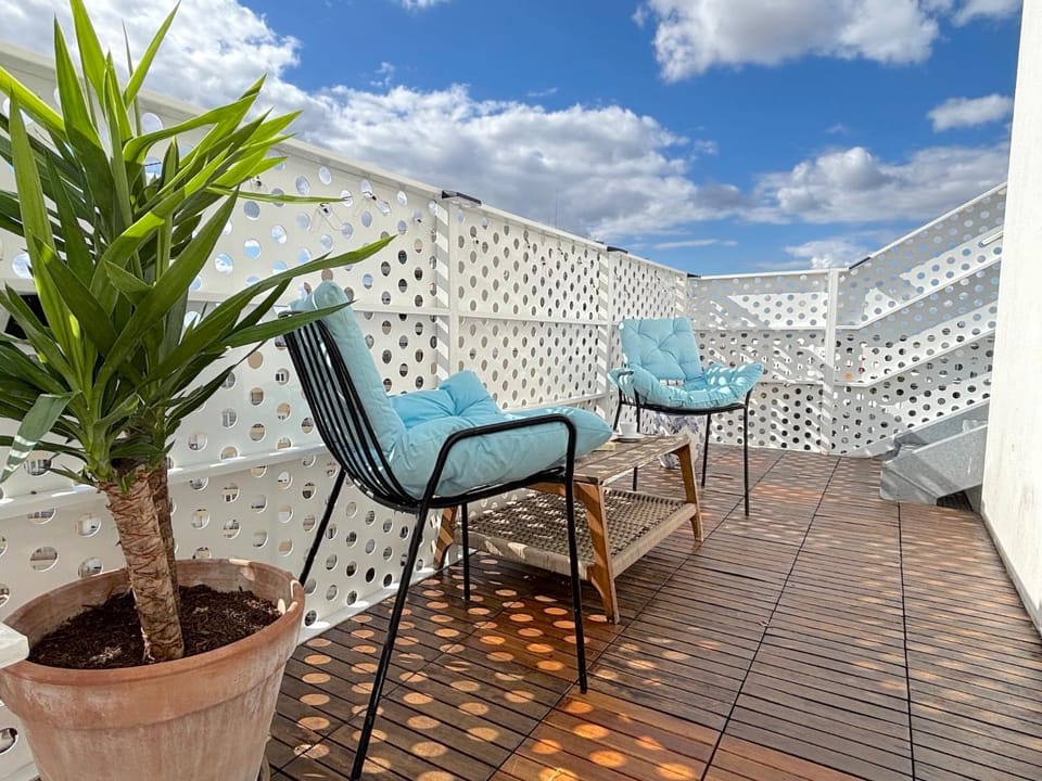 Patio, Day, View (from property/room), Balcony/Terrace, Living room, Seating area