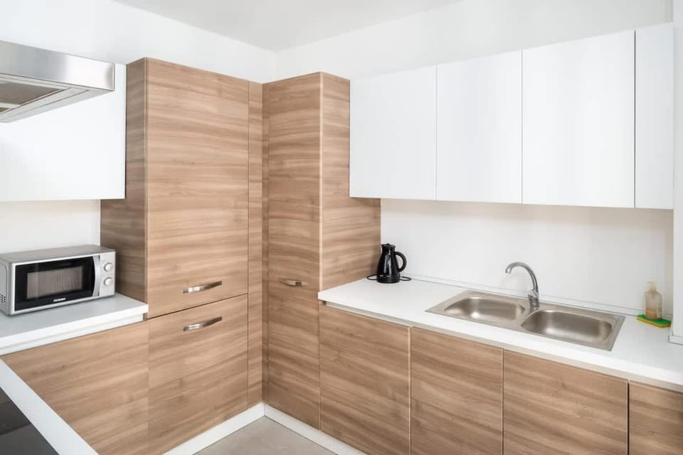 Gzira Brand NEW 2 BDR Apartment Just Off Seafront Apartment in Sliema