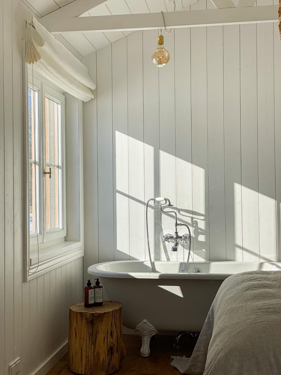 Ragnar Glamp Koknese Forest Bed and Breakfast in Latvia