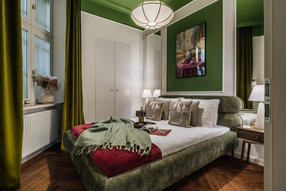 Bed, Bedroom