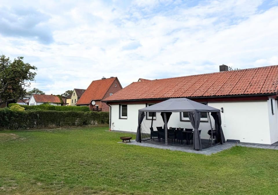 Property building, BBQ facilities, Garden, Seating area, Garden view