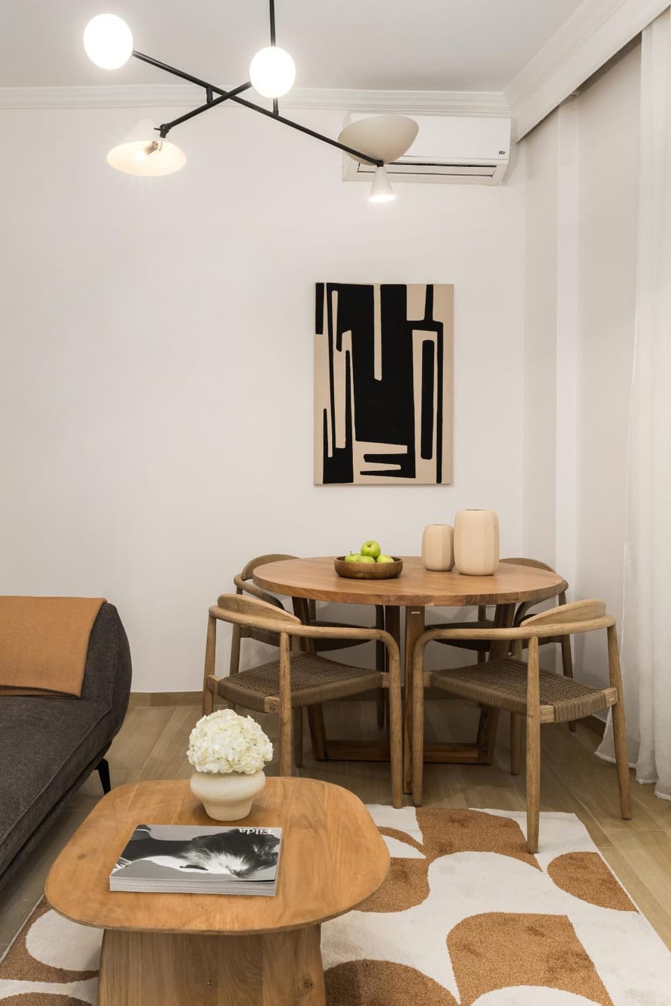 Living room, Seating area, Dining area