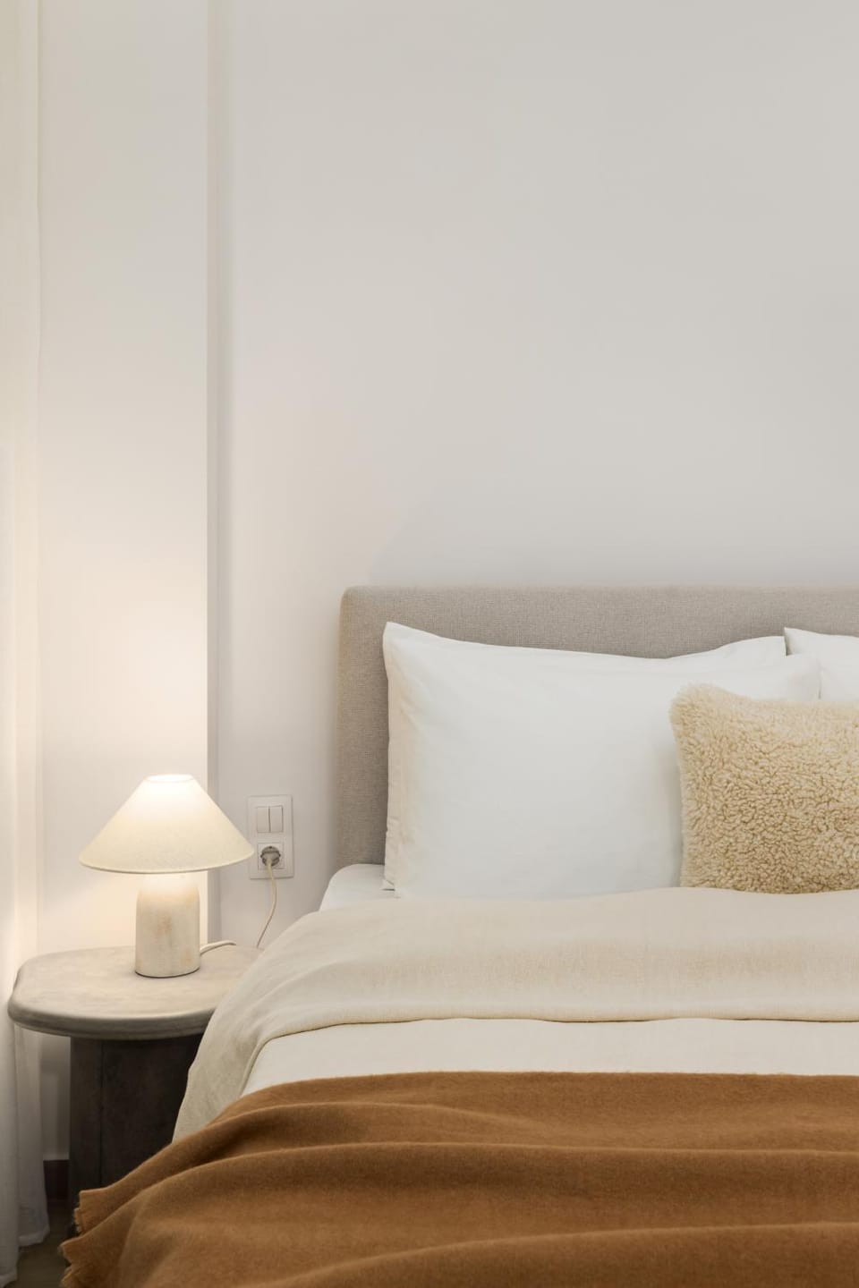 Bed, Decorative detail, Decorative detail, Bedroom