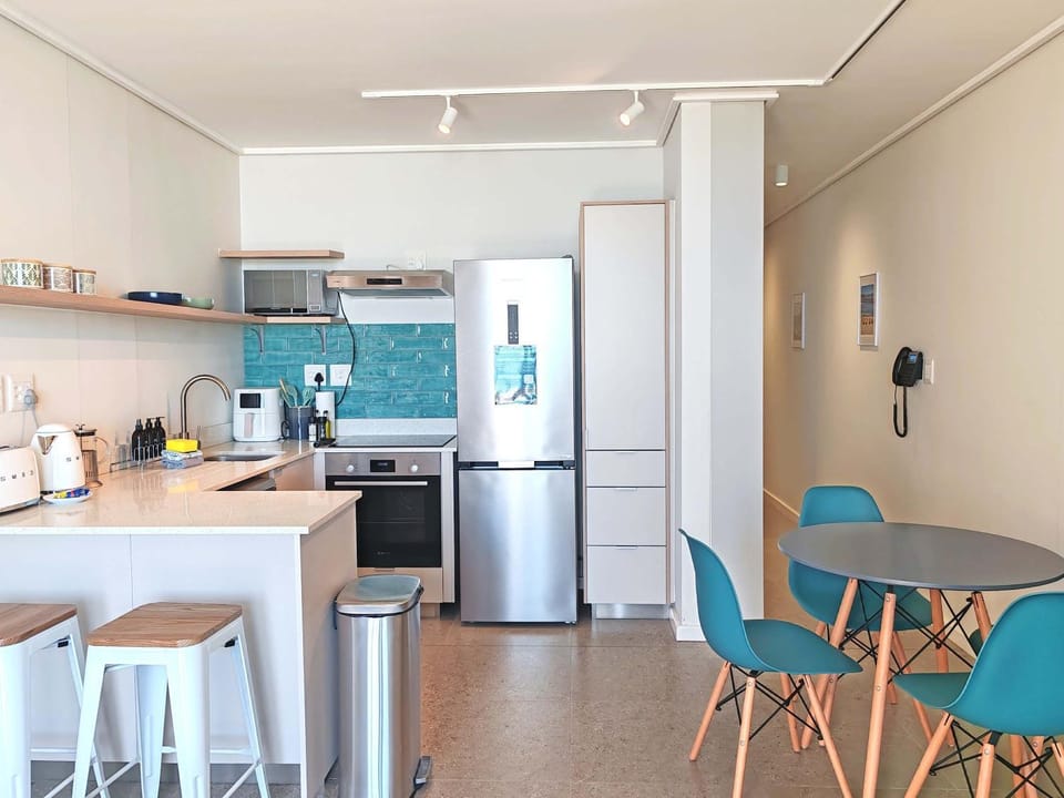 Wavescapes Shoreline Stay Apartment in Cape Town