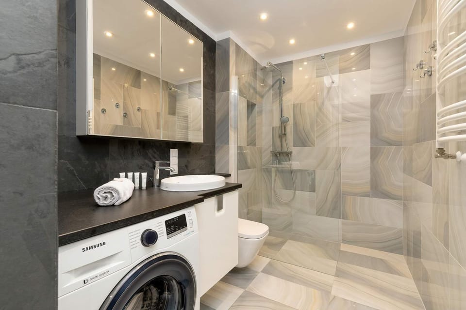 Shower, Bathroom, washing machine