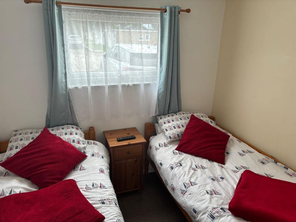 2 Bed Chalet Florida Estate Campground/ 
RV Resort in Hemsby