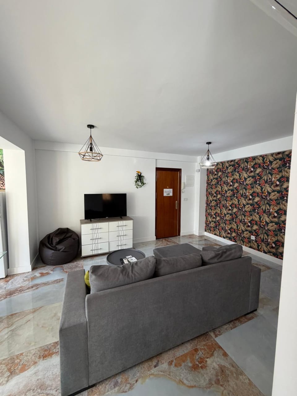 TV and multimedia, Living room