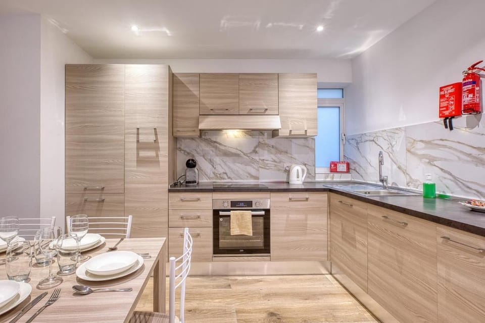 Modern 2 Bedroom Apartment in the Heart of Sliema Apartment in Sliema