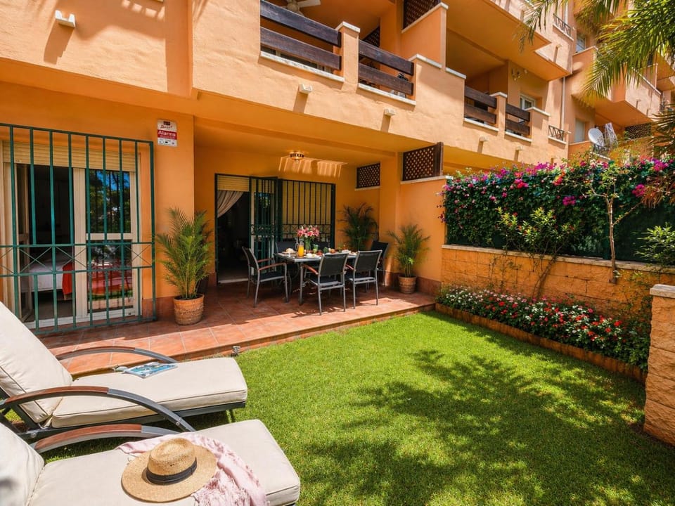 Patio, Garden