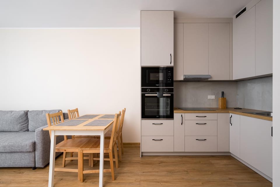 Kitchen or kitchenette, Living room, Seating area, Dining area, oven, stove