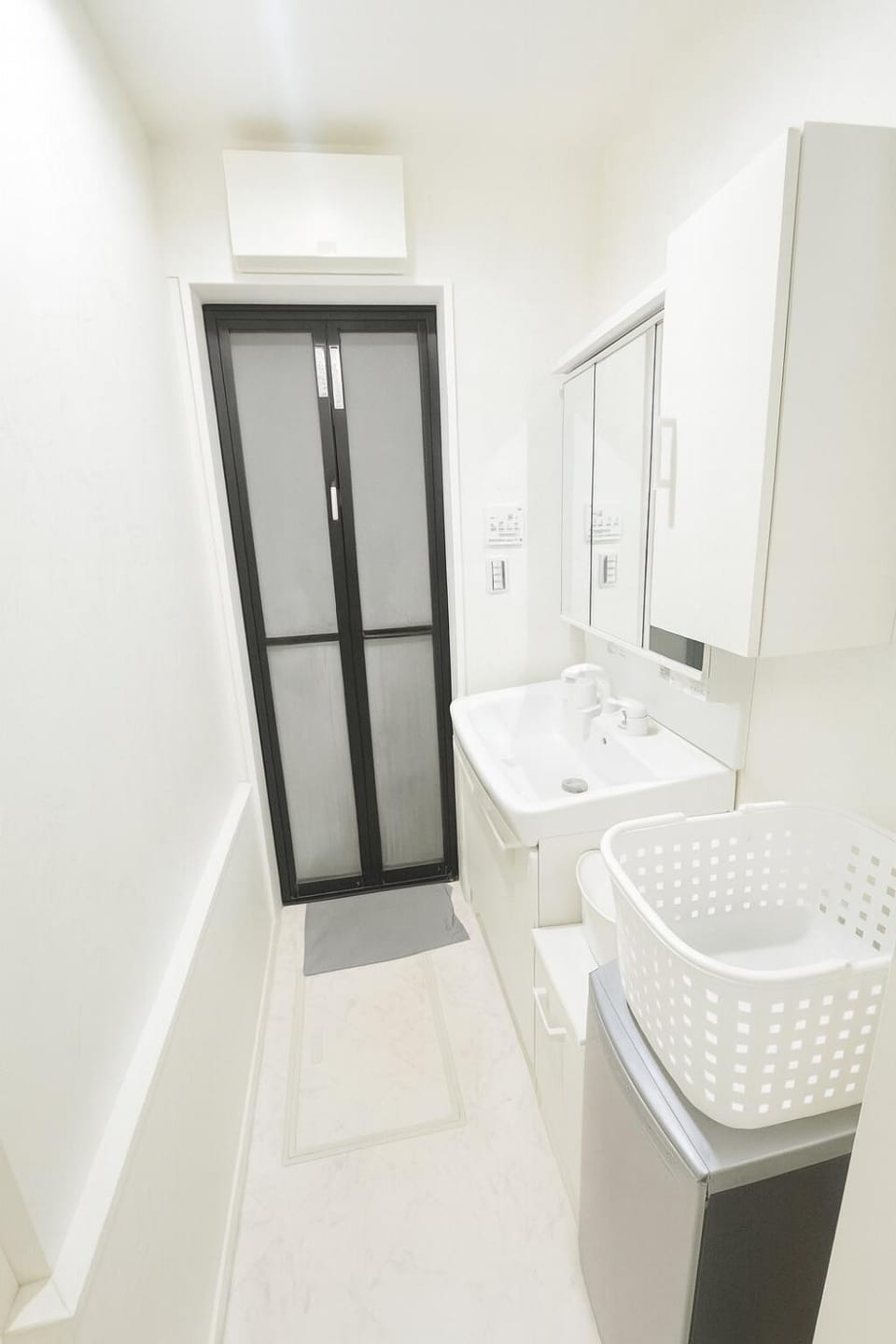 Bathroom, towels