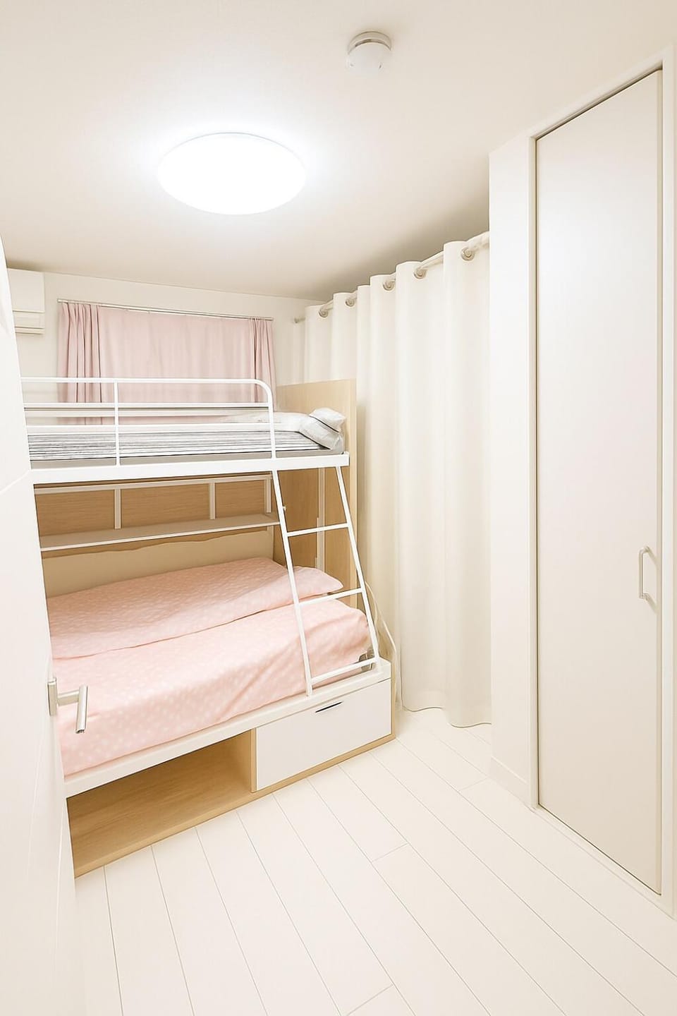 Photo of the whole room, bunk bed