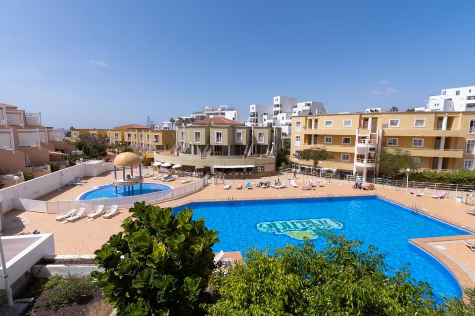 Pool view, Swimming pool, Swimming pool