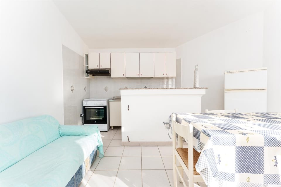 Property building, Living room, Bedroom