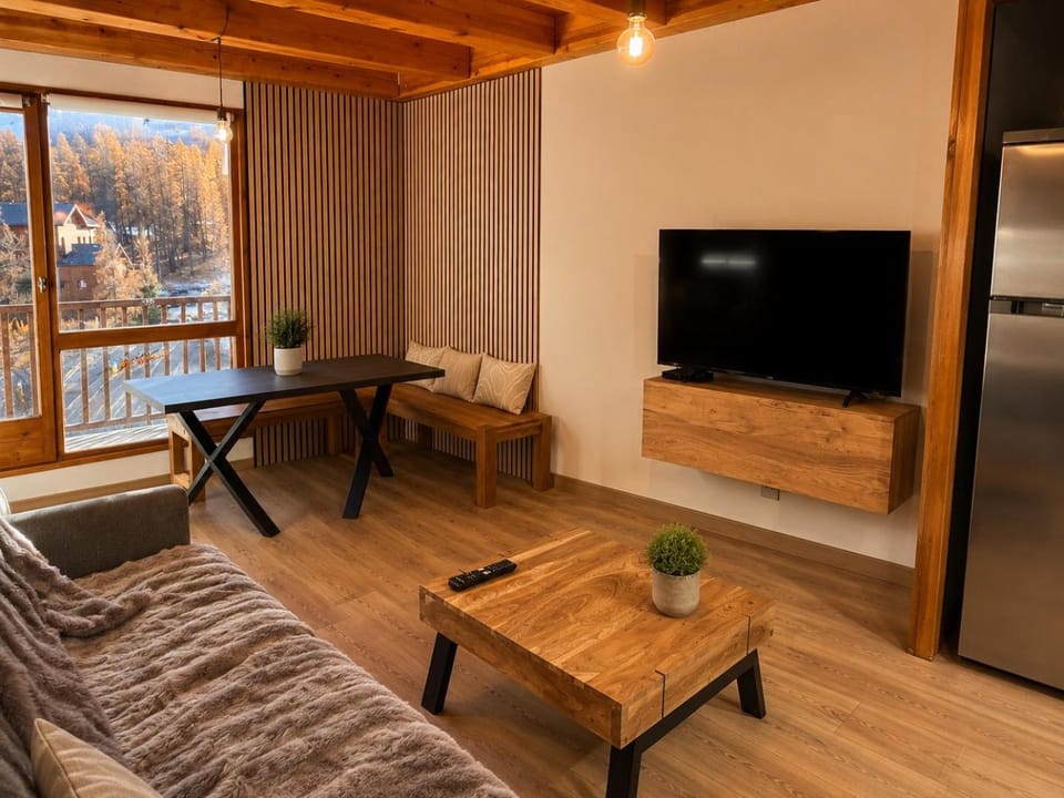 Magnifique Duplex Centre Valberg Terrasse plein sud Garages Apartment in Piedmont