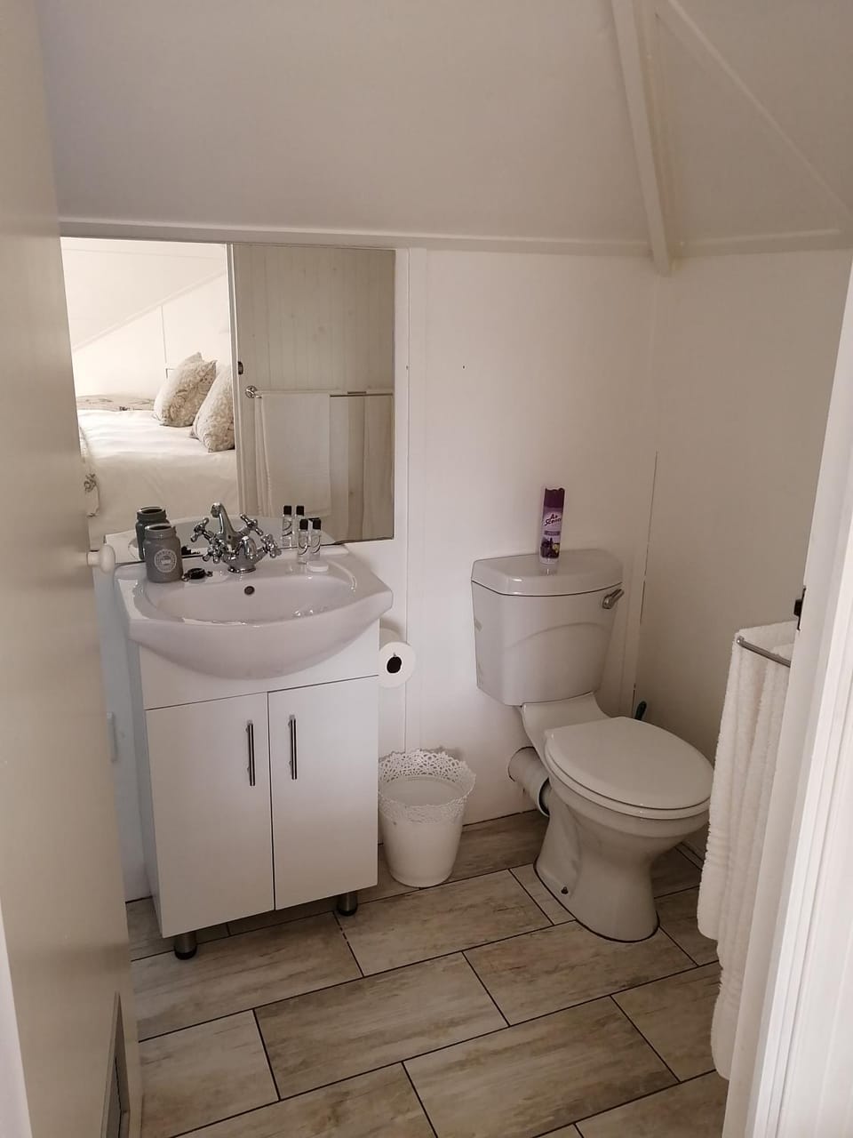 Guest House Ascot Place Bed and Breakfast in Port Elizabeth