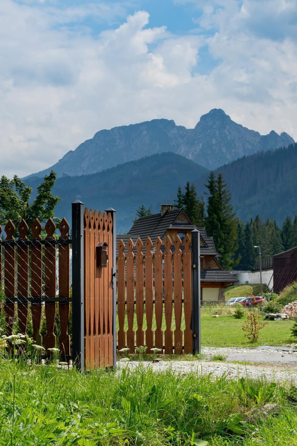 Garden, Mountain view