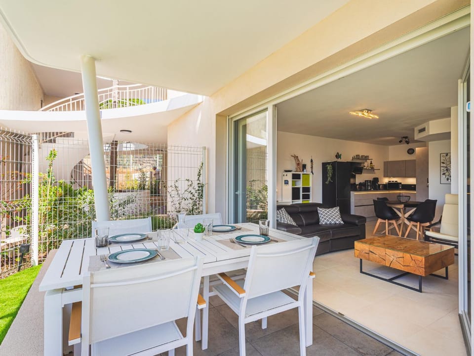 Apartment Résidence Eleganza-2 by Interhome Apartment in Le Lavandou