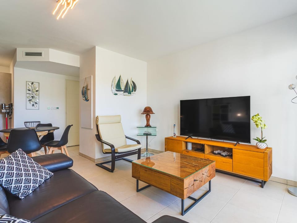 Apartment Résidence Eleganza-2 by Interhome Apartment in Le Lavandou