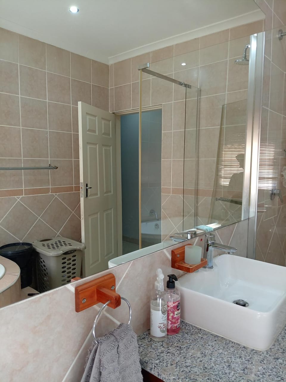 Bluebird guest house Bed and Breakfast in KwaZulu-Natal