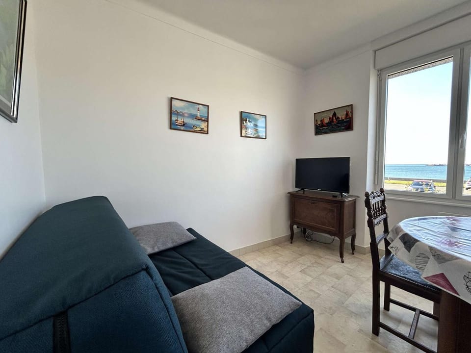539 - Appartement T2 avec vue splendide sur la mer Apartment in Brittany