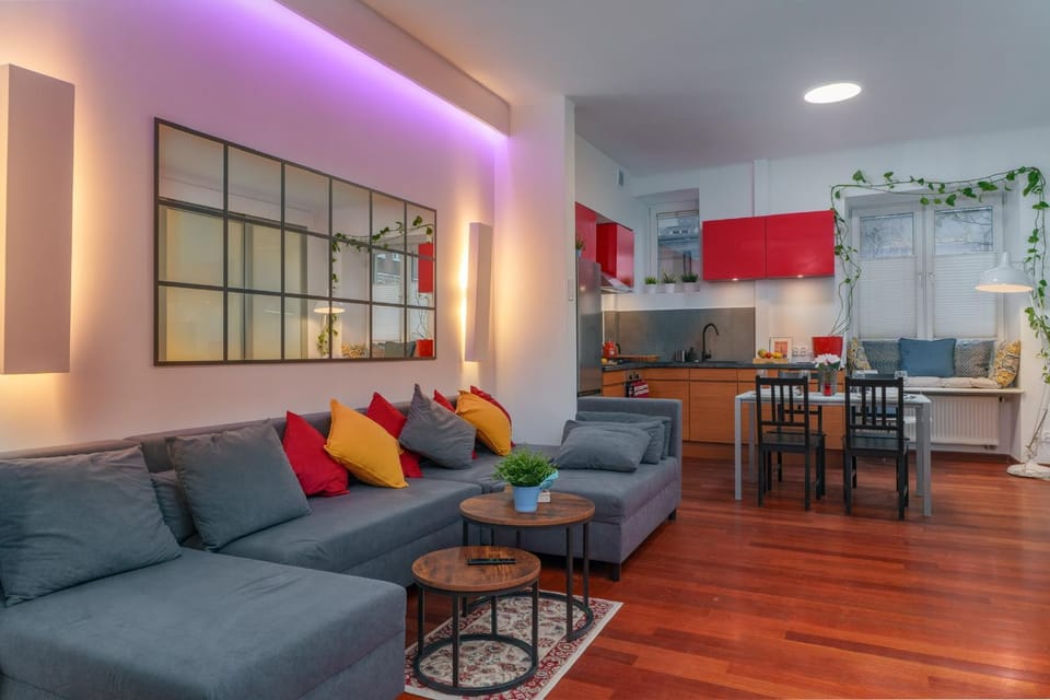 TV and multimedia, Kitchen or kitchenette, Living room, Seating area, Dining area, Entertainment, heating, internet, pet friendly, soundproof