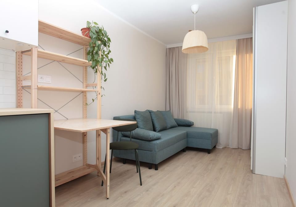 Airport Friendly Studio Apartment in Poland