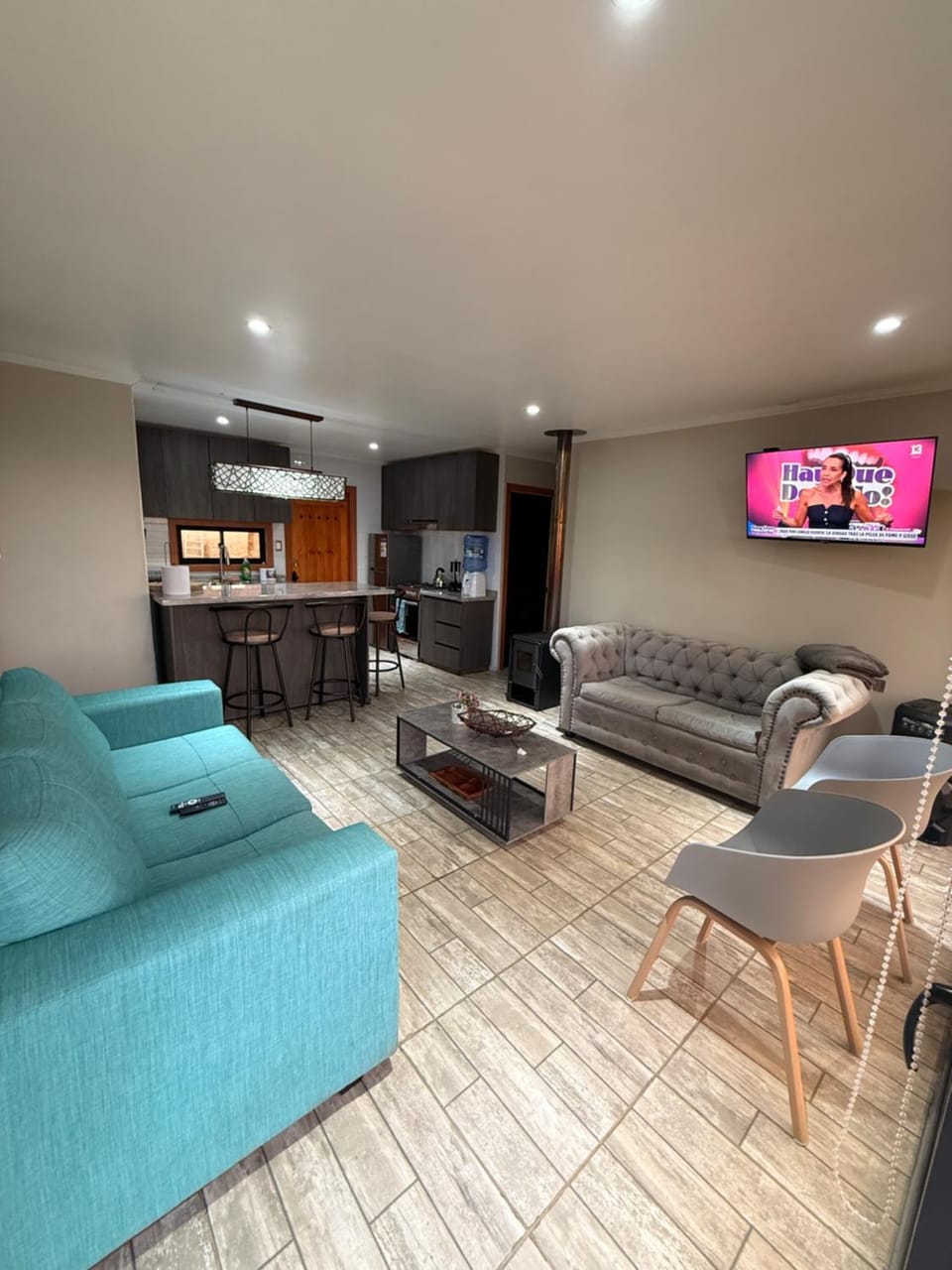 Communal lounge/ TV room, TV and multimedia, Dining area