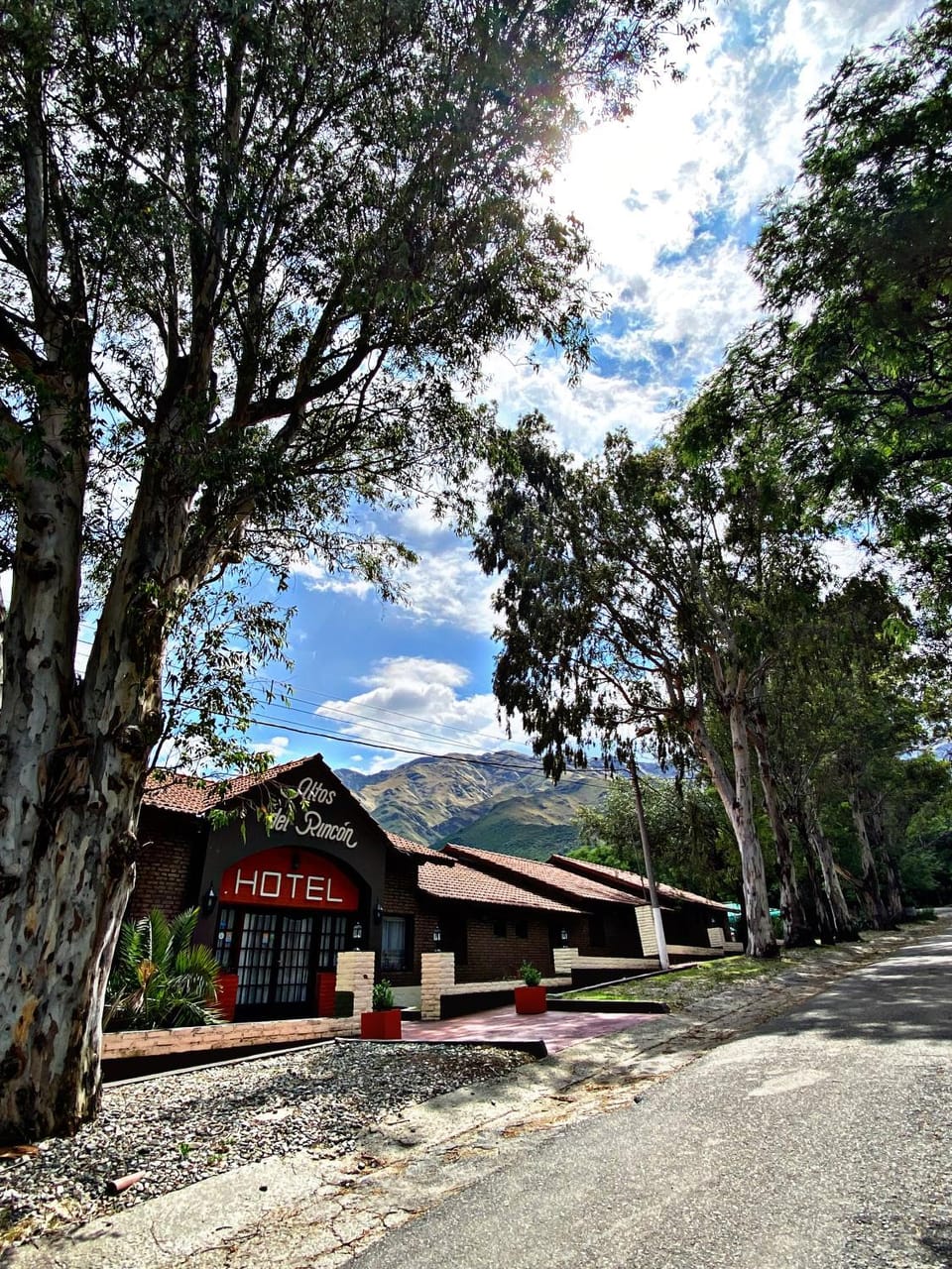 Property building, Day, Natural landscape, Mountain view